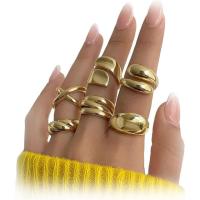 Yeezii Chunky Gold Rings