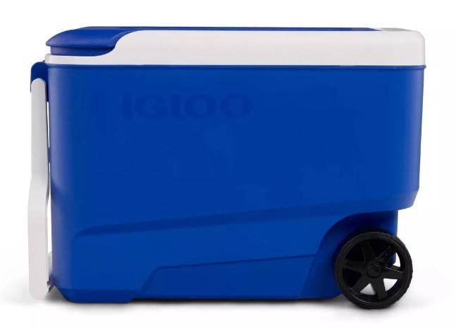 Igloo 38Q Wheelie Cool Rolling Cooler for $20.99